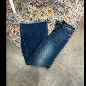 Risen Flared Jeans